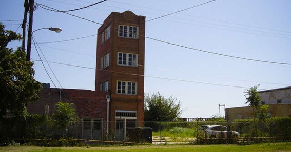 Newby-McMahon Building, Texas
